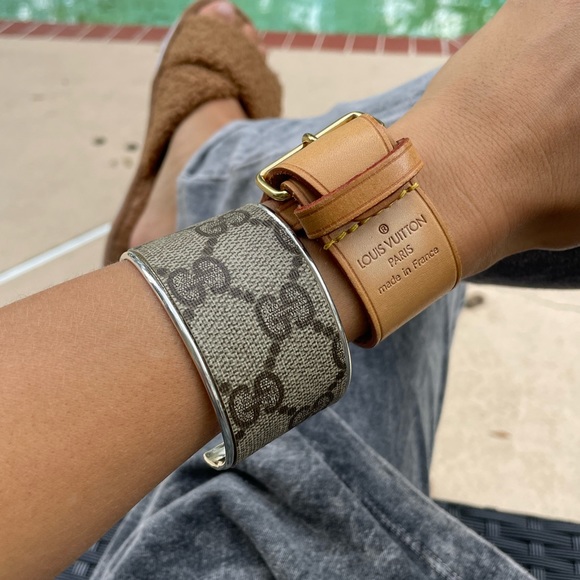 Gucci Monogram Wide Cuff Bangle in Gold - Picture 4 of 11